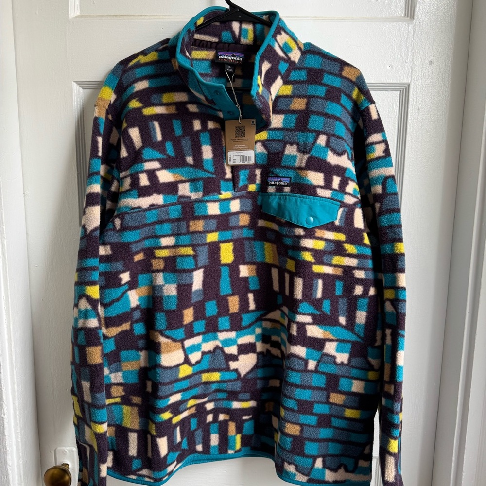 NWT Patagonia Teal and Purple Fleece Pullover